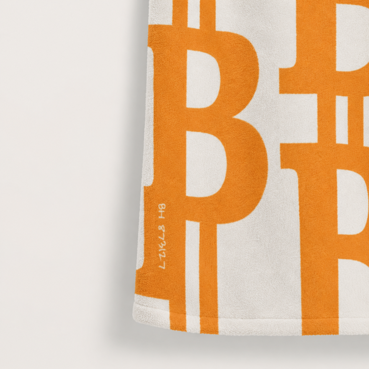 Bitcoin 'B': Manta Sherpa con Capucha de Bitcoin